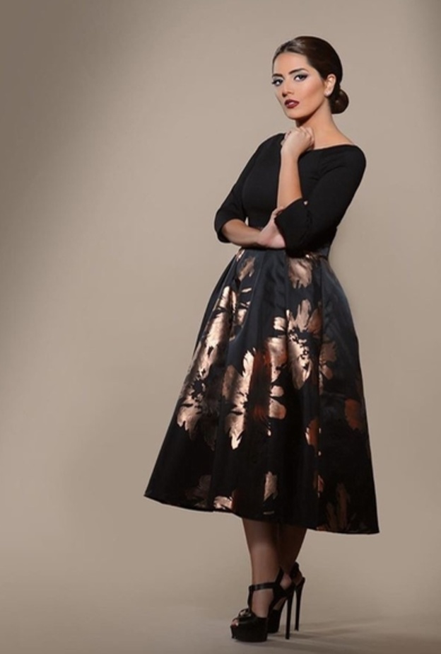 فستان انيق من اختيارات هيا 