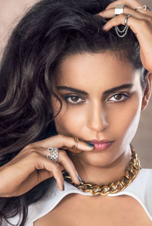 كانجانا تقرر التزام الصمت