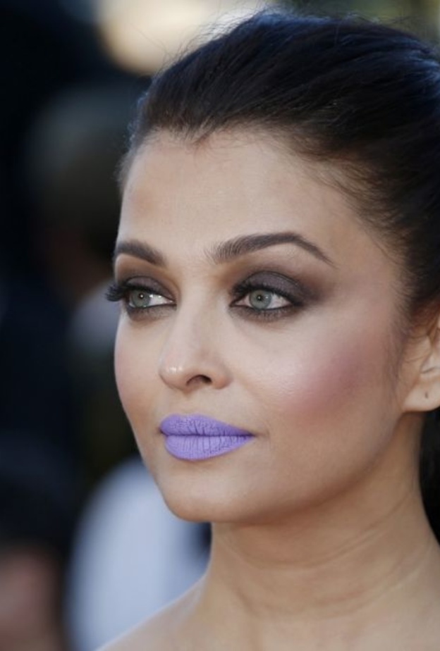 سونام كابور تكشف سبب اختيار ايشواريا راي لاحمر الشفاه الارجواني