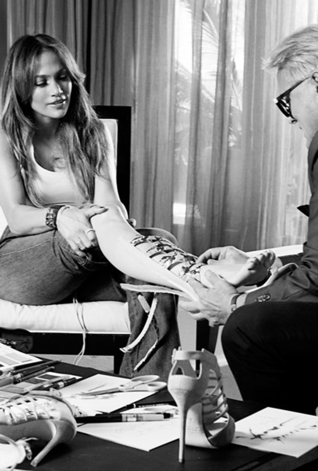  جوسيبه زانوتي Giuseppe Zanotti مع جنيفر لوبيز