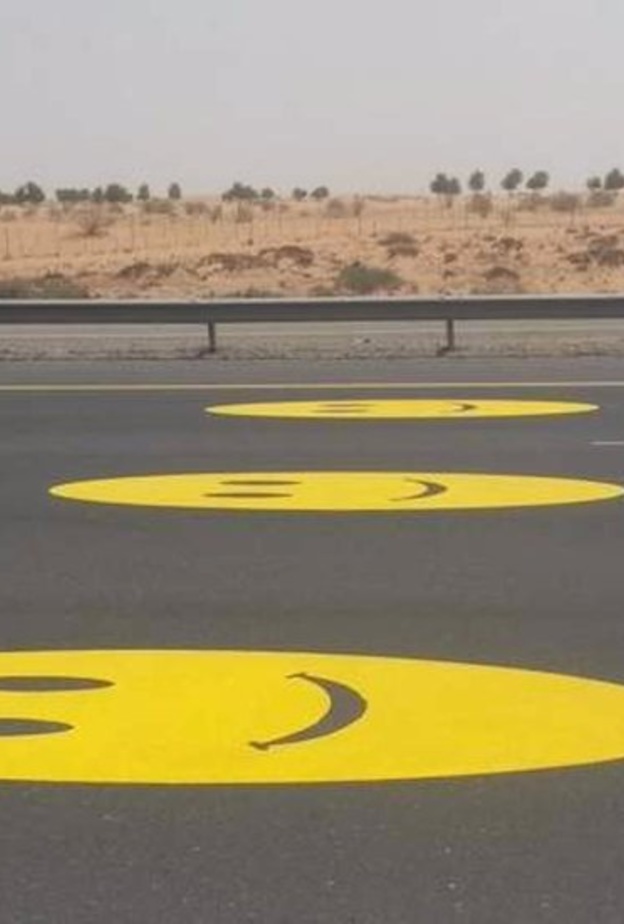 #نباك_سالم .. مبادرة تنشر السعادة في طرق الإمارات