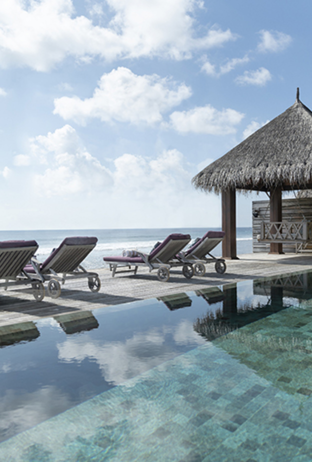 Naladhu Private Island Residence Pool