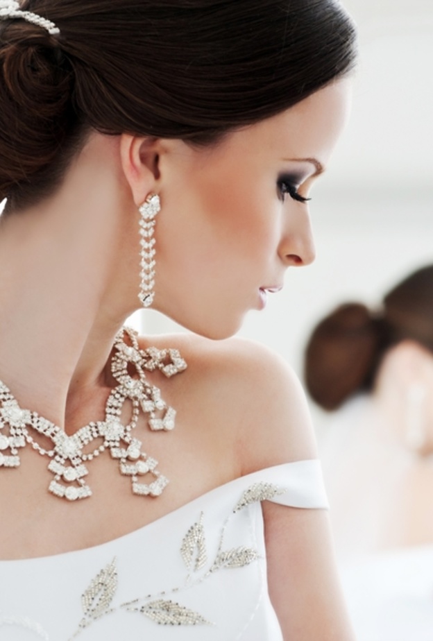 للعروس الراقية أجمل القلادات الماسية الكلاسيكية 