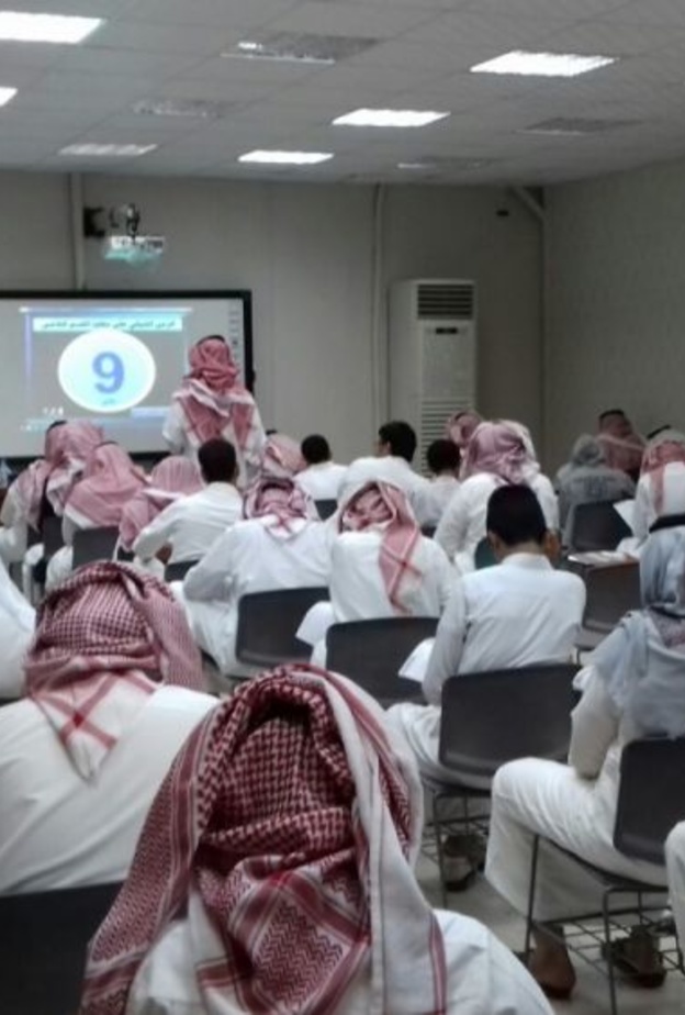 هناك دورات تاهيلية لاختبار قياس