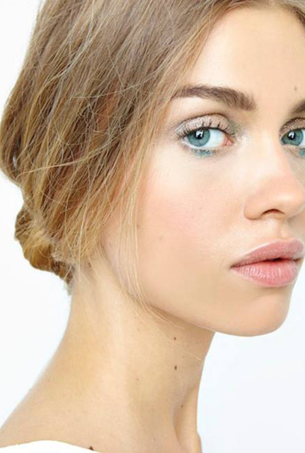 مكياج ناعم بالوان الباستيل للمراهقات