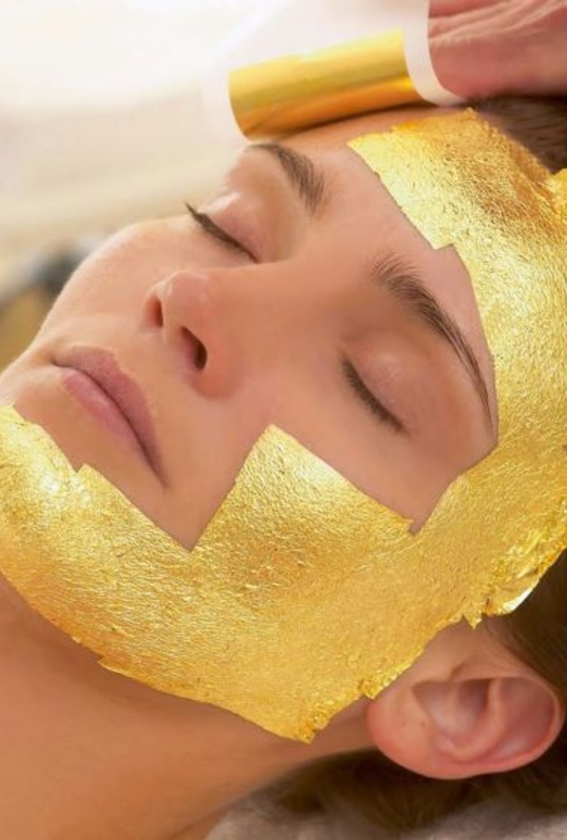 يجب استخدام ماسك الذهب كل شهر او ٦ اشهر