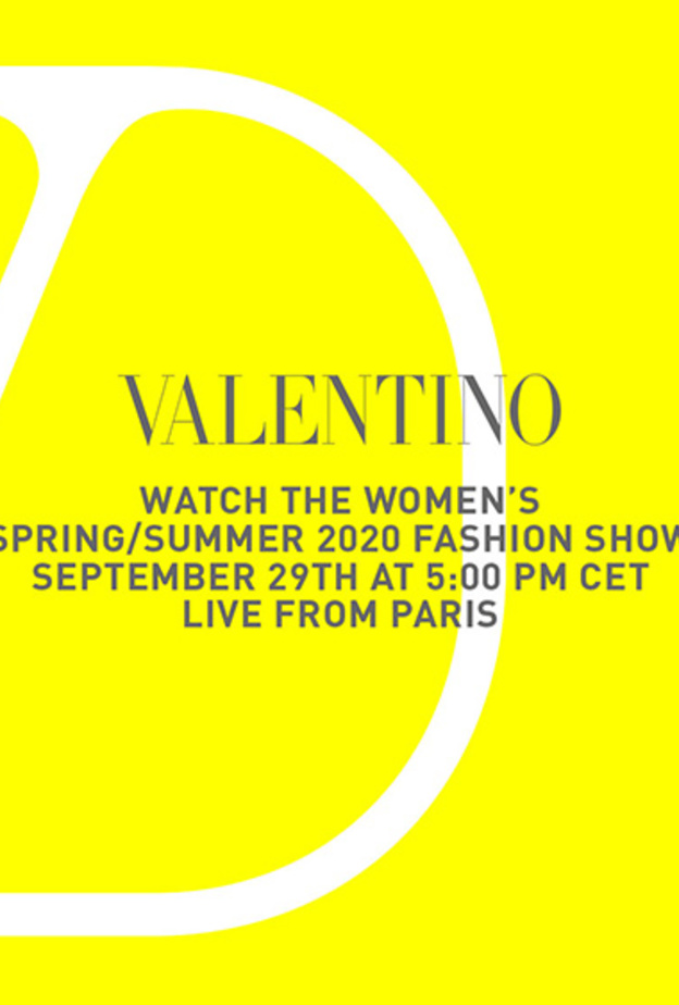 عرض أزياء Valentino