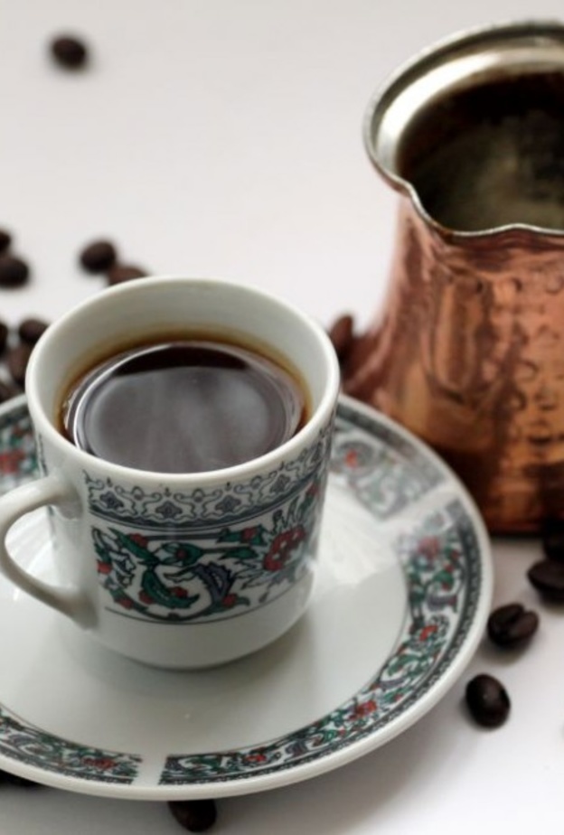فن القهوة التركية فن أتقنته سارة