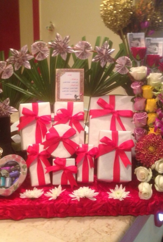 هدايا عديدة قدمت تريم لعملهن