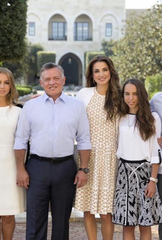 صورة العائلة المالة للعام 2016