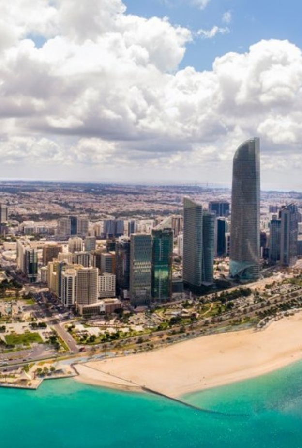 السماح بدخول أبوظبي لكل من لديه نتيجة فحص "كوفيد-19" سلبية خلال 48 ساعة