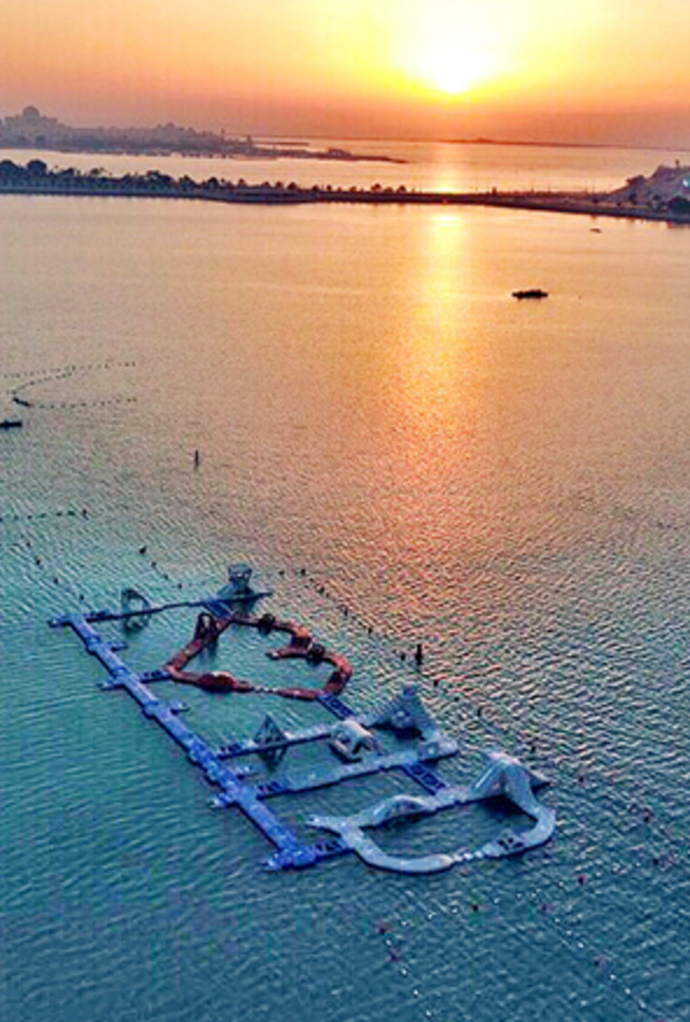 الواجهة البحرية " عَ البحر" في أبوظبي تحتفل بالعيد الوطني الـ47