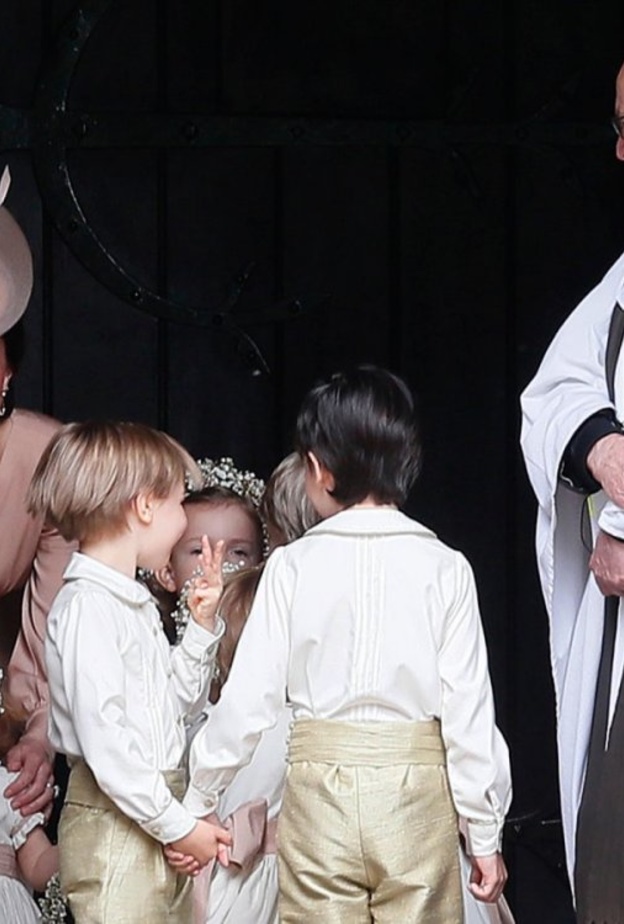 مشاركة الأمير جورج و الأميرة تشارلوت في حفل الزفاف