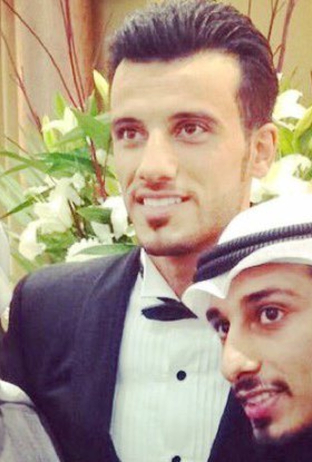 السومه" لاعب الأهلي يحتفل بزفافه في الكويت