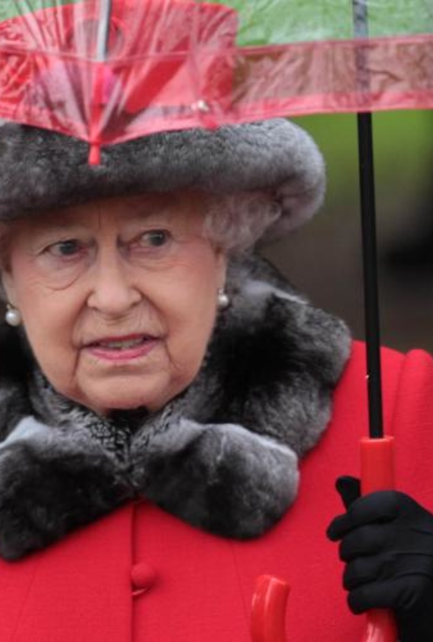 الملكة إليزابيث