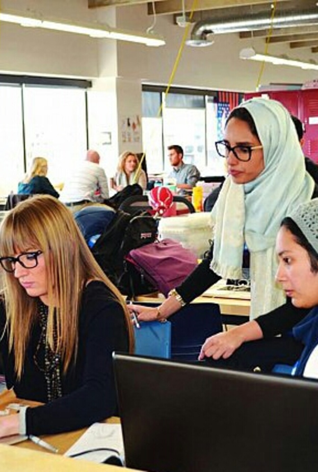 مشاركة الطالبات في البرنامج