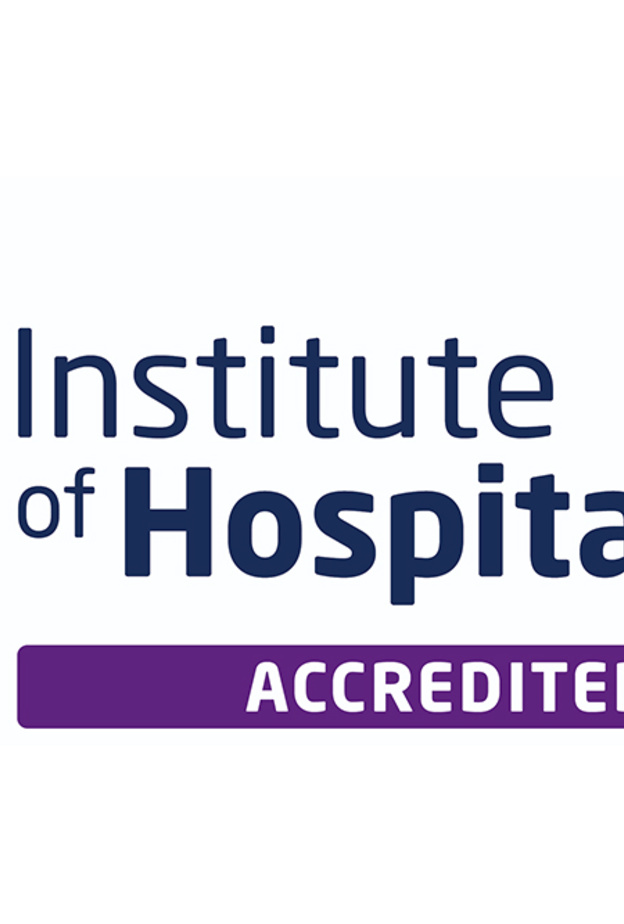 كلية دبي للسياحة تحصل على الإعتماد الدولي من معهد الضيافة