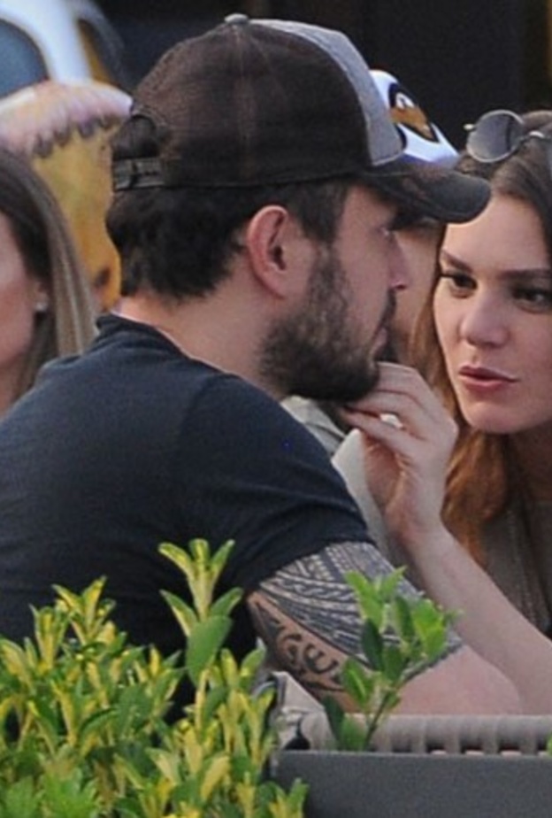 مراد بوز وأسلي أنفر