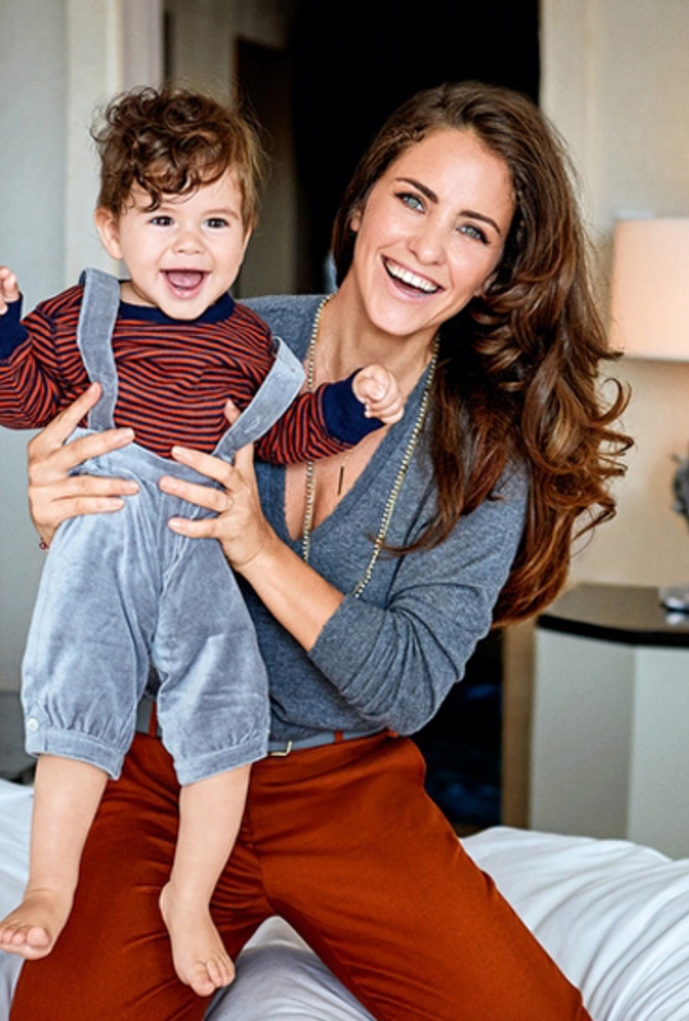 أسلي تاندوغان وابنها