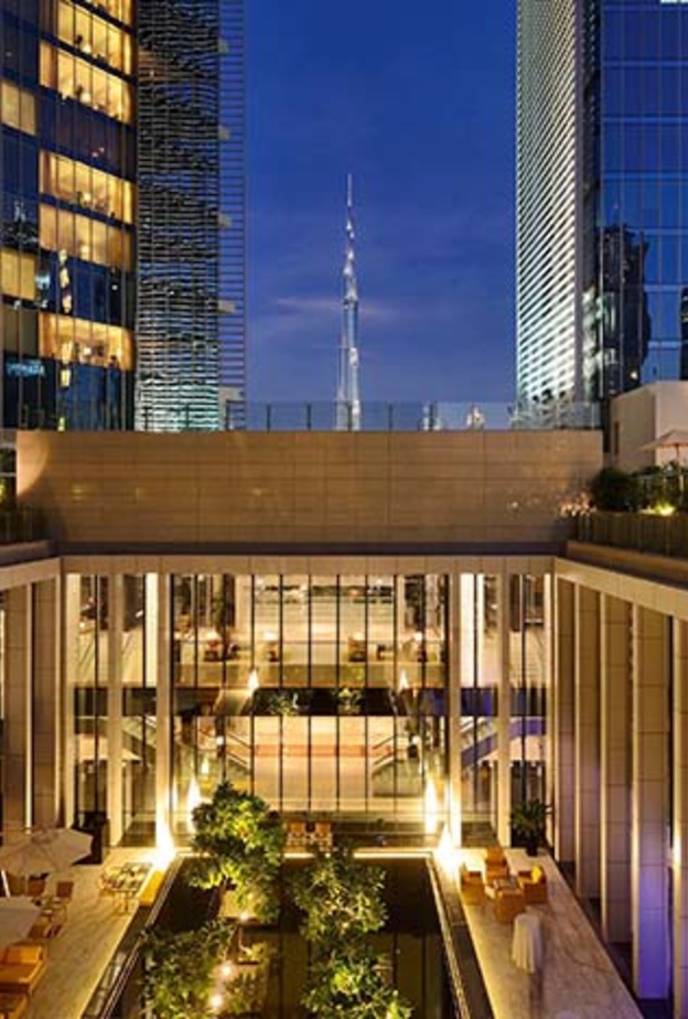 أوبروي دبي .. أفضل فندق فاخر في الشرق الأوسط