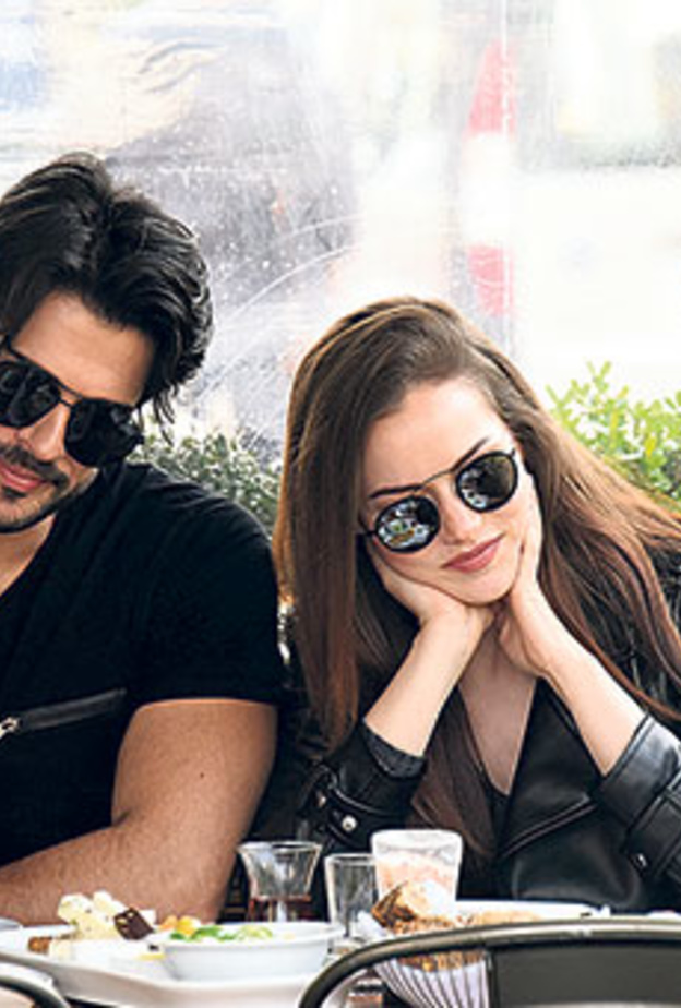 بوراق أوزجفيت وفهرية إفجان