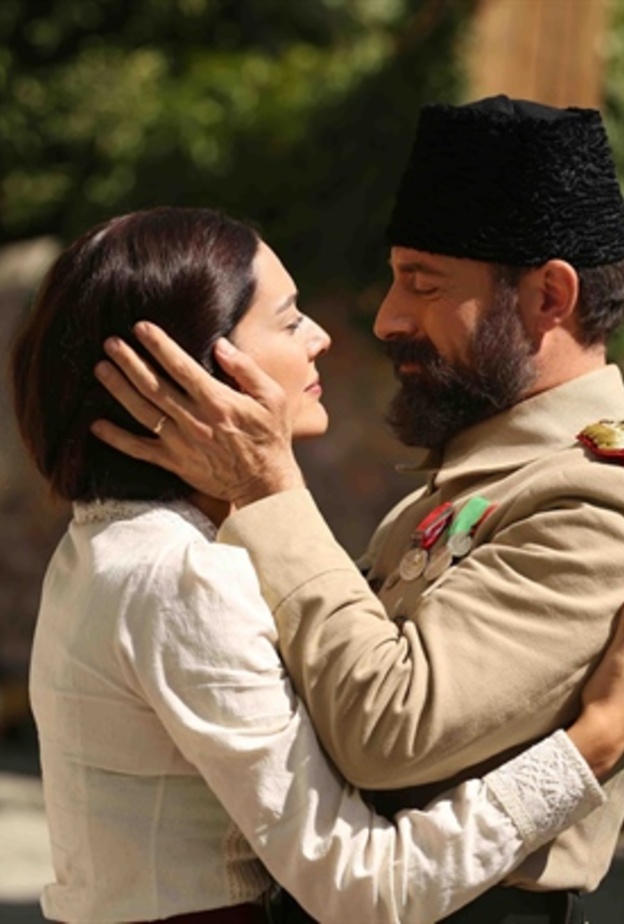 مشهد من مسلسل وطني أنت