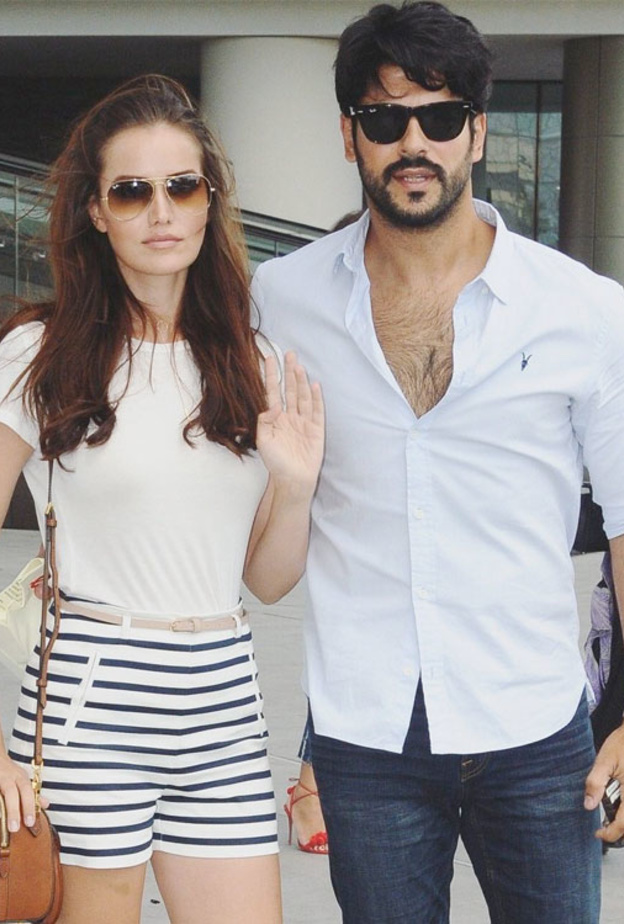 بوراق أوزجفيت وفهرية إفجان