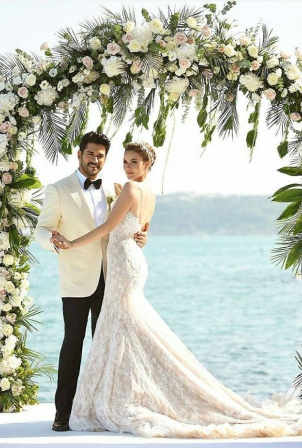 فهرية افجان وبوراك اوزجفيت