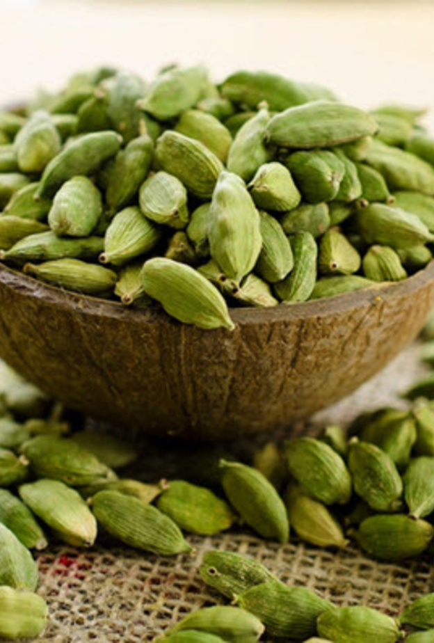 فوائد الهيل واضراره لمرضي القلب