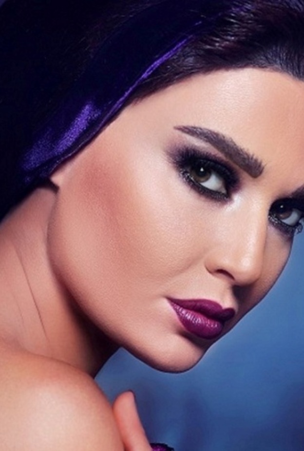 سيرين عبدالنور متألقة بمكياج كوليت اسكندر