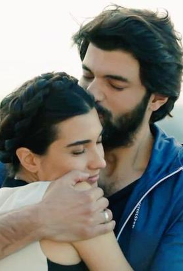 انجين أكيوراك وتوبا بويوكستون