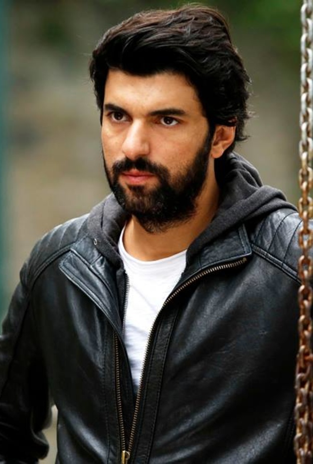 انجين اكيورك 