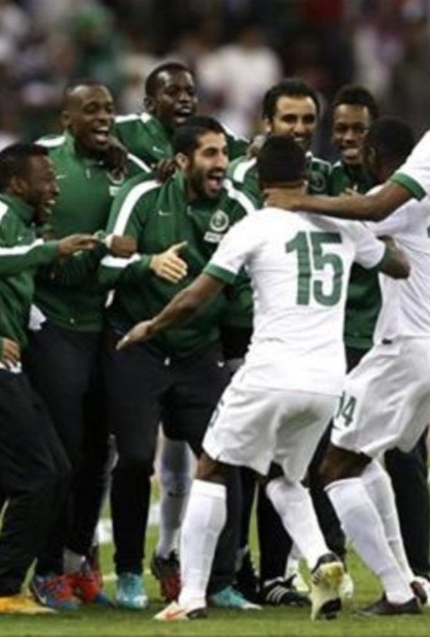السعودية تهزم اليابان وتتأهل معها إلى كأس العالم 2018