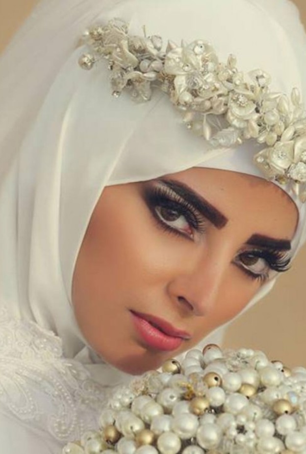 نصائح للعناية بشعر العروس المحجبة.