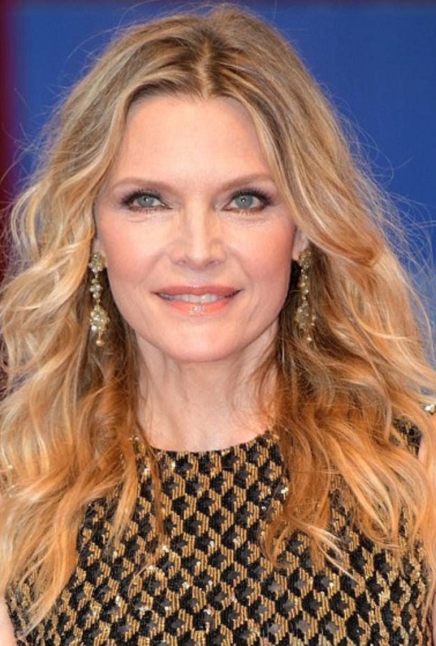 ميشيل فايفر