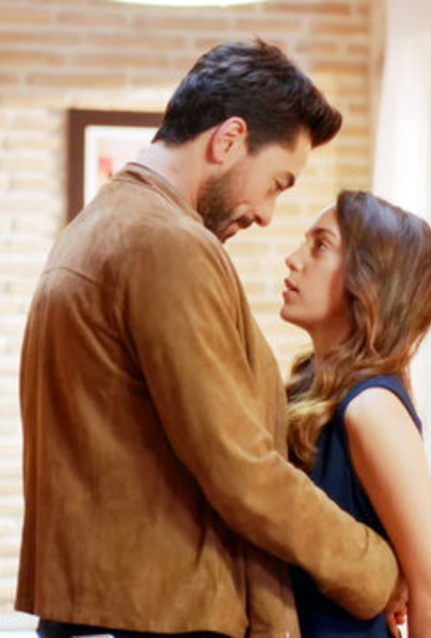 مشهدمن مسلسل نبضات قلب