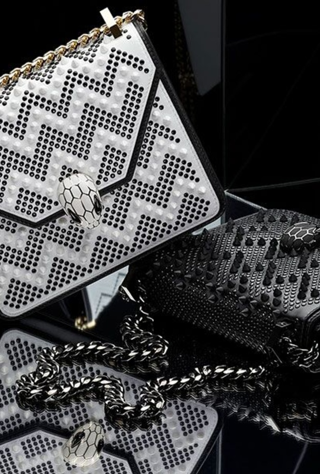 سربينتي Serpenti بعيون نيكولاس كيركوود