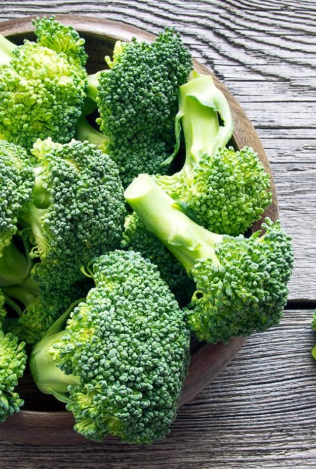 يساهم القرنبيط في تنظيف الجسم من السموم و تسهيل عملية الهضم