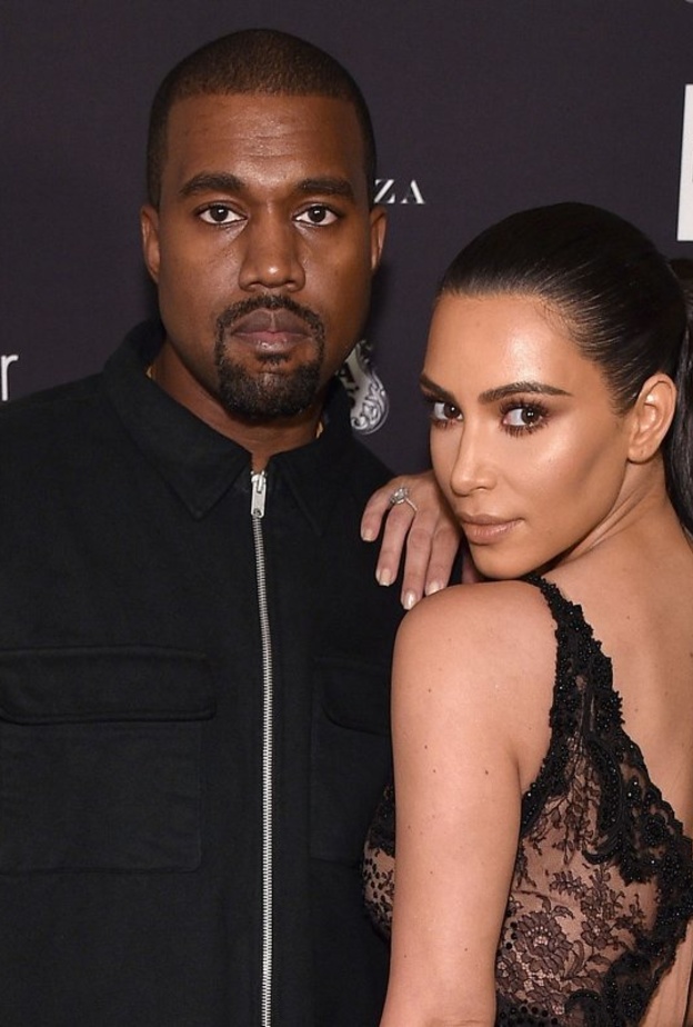 كيم كارداشيان عانت من مشاكل في حمليها السابقين