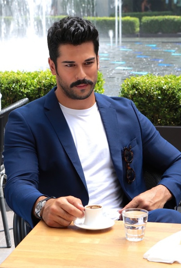 بوراك اوزجفيت