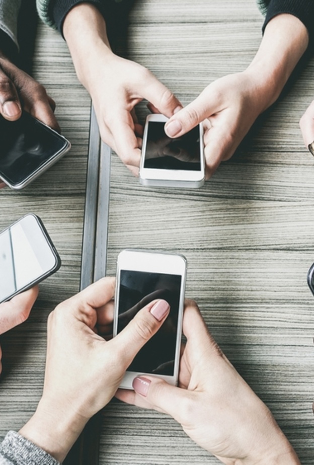 شاشات  OLEDأفضل وأكثر دقة