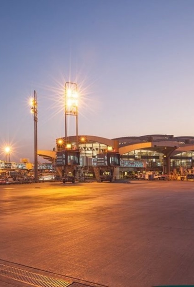 مطار الملك خالد الدولي