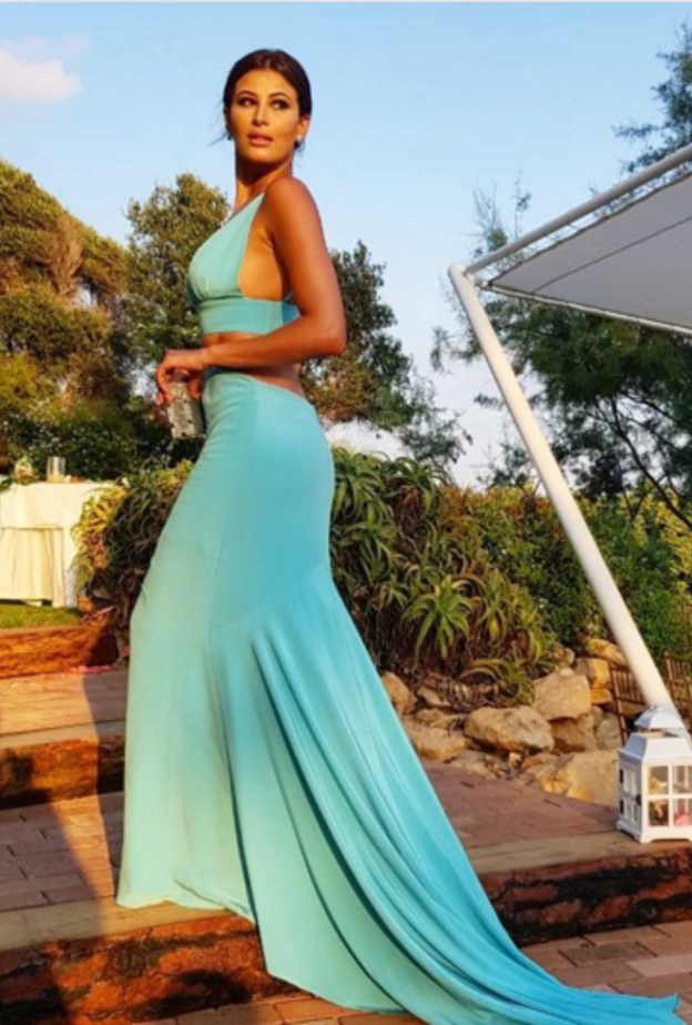 لوك صباحي كاجوال باللون الأسود اعتمدته ريم سعيدي