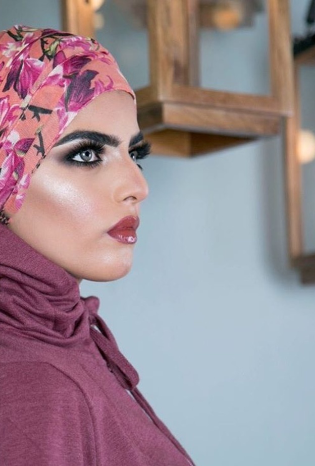 سارة الودعاني تعشق الألوان