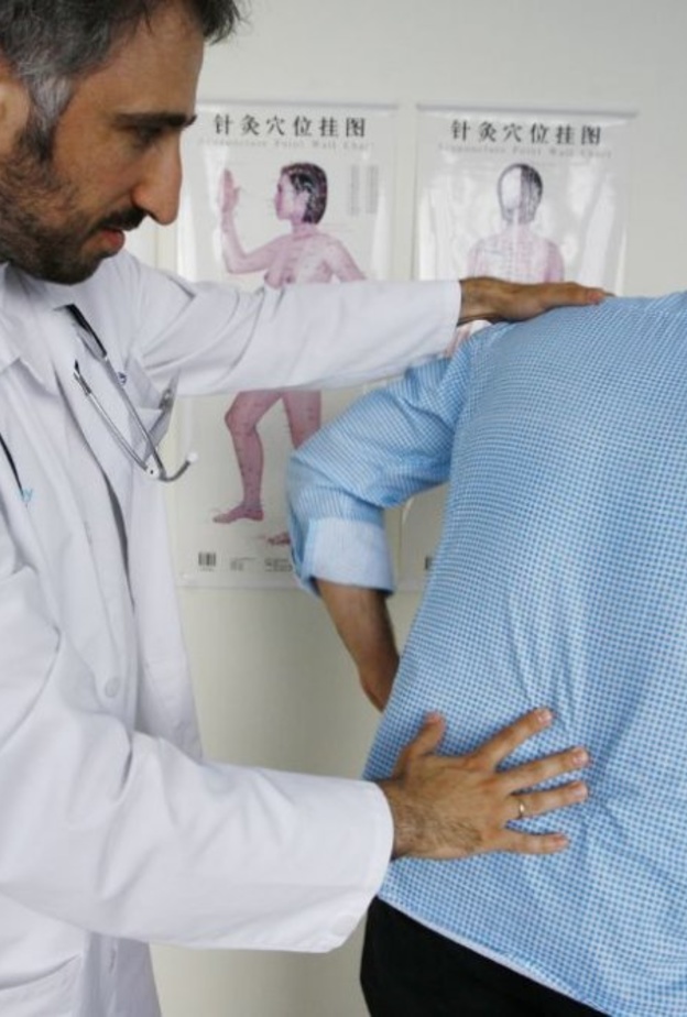  عرق النسا يصيب الرجال أكثر من النساء.