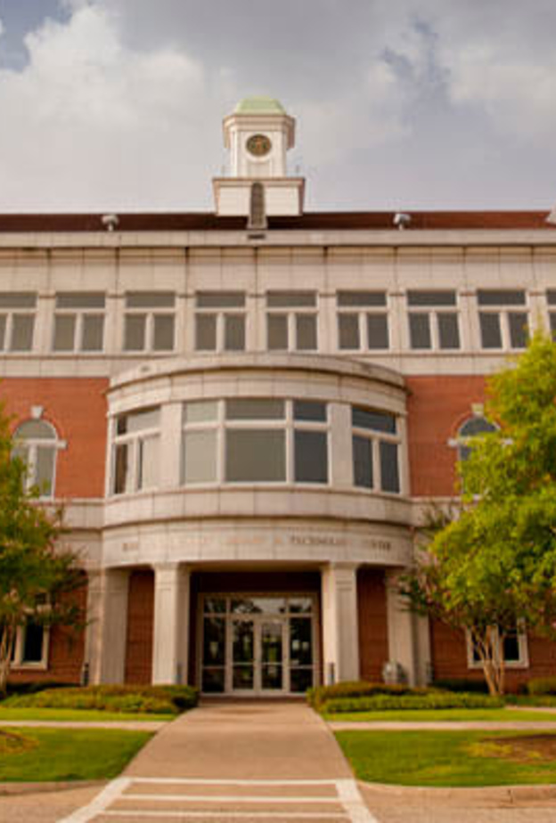 جامعة أركنساس الأمريكية للتكنولوجيا