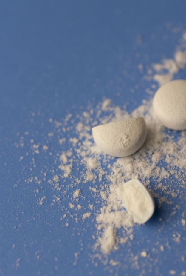 يجب كسر الحبة قبل الاستعمال مباشرة