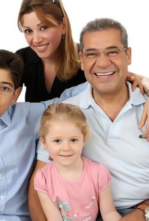 مصطفى الاغا وعائلته