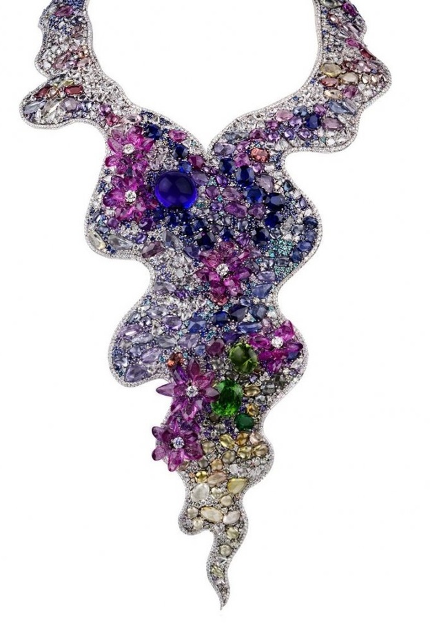 اسوارة من موساييف