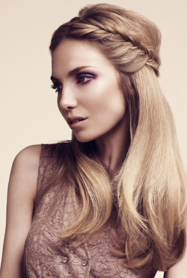 أجمل تسريحات شعر للمناسبات البسيطة